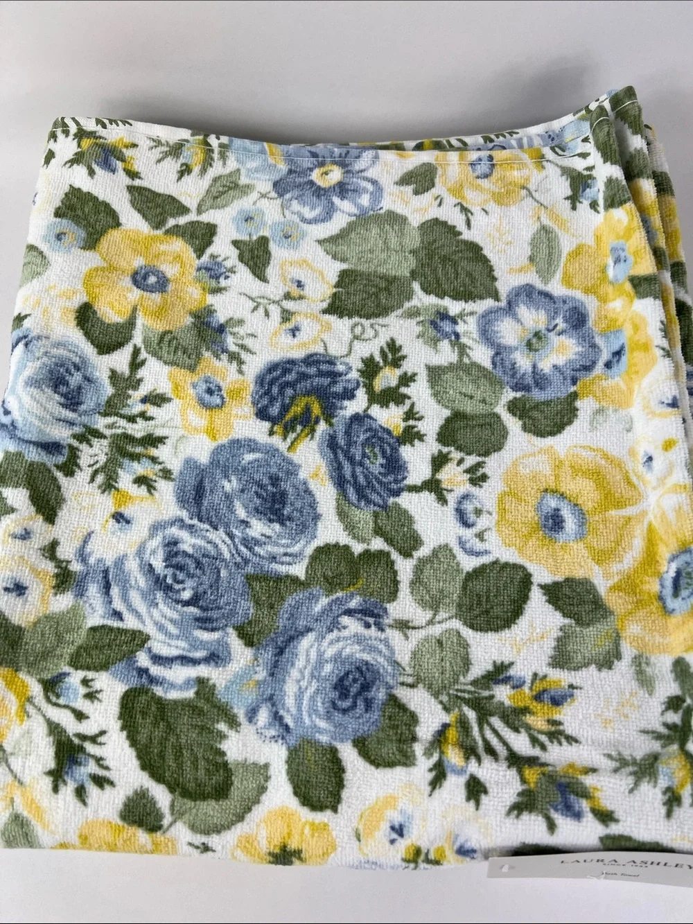 Laura Ashley Bath Towels Blue, Yellow & Green Floral Cotton Velour Set of 2 NEW